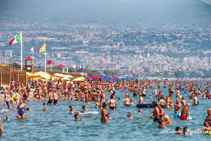 Апартаменты A Casuzza Катания Экстерьер фото